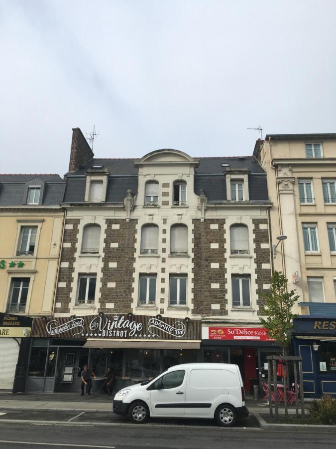 Appartement Joli T2, Gare, Intra-muros&plage à Proximité *